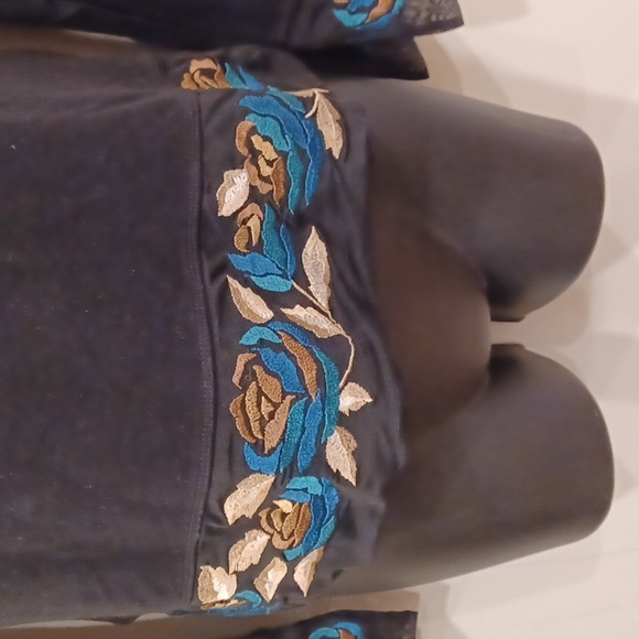 INC Petite Embroidered Floral Trimmed Stretch Top- Sz. SP - Picture 5 of 7